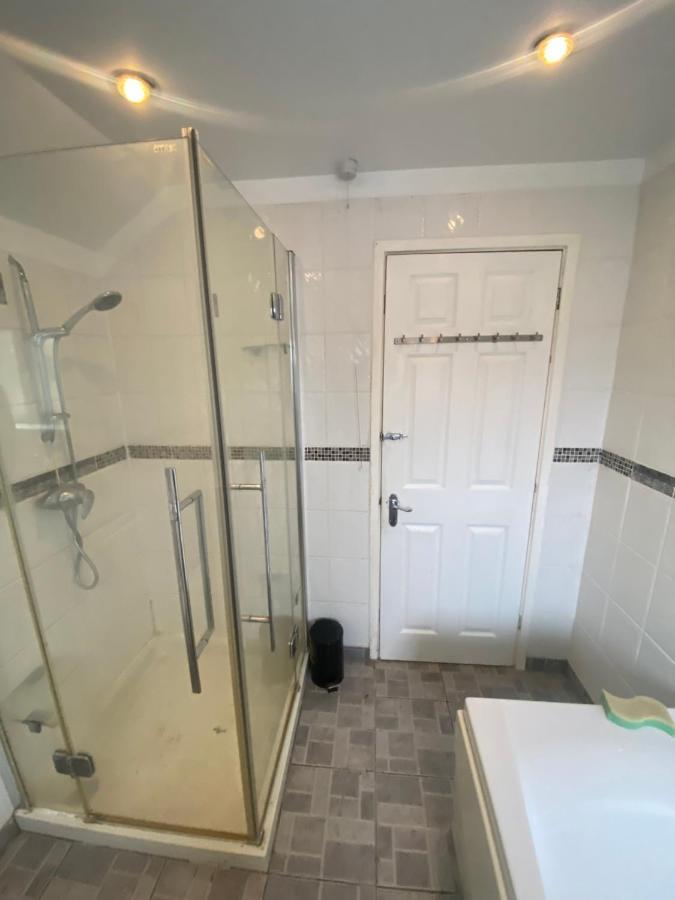 Theldon Lägenhet Luton  Exteriör bild