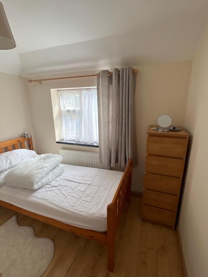 Theldon Lägenhet Luton  Exteriör bild