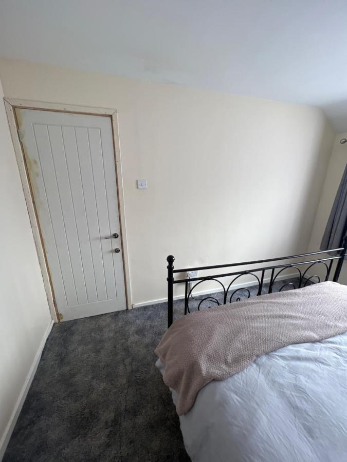 Theldon Lägenhet Luton  Exteriör bild