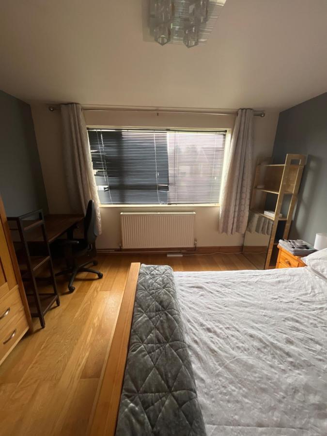 Theldon Lägenhet Luton  Exteriör bild